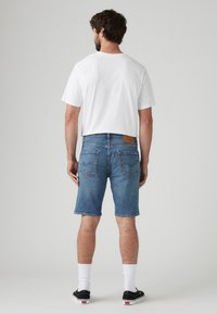 Thumbnail Image 3
