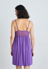 LASCANA LAS CAPSULE NEGLIGÉ - Noćna košulja - purple