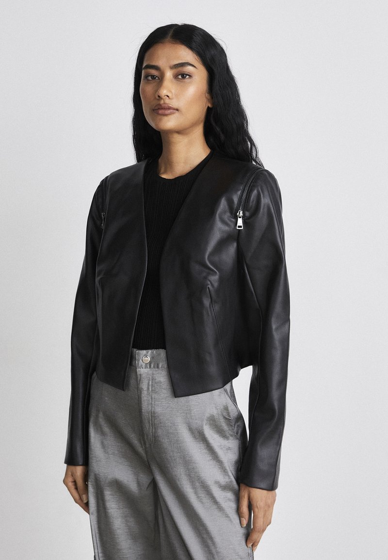 DKNY SHOULDER ZIPPER Faux leather jacket black