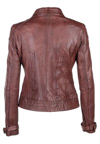 Bruine leren jas met een slim fit ontwerp, lange mouwen en knoopmanchetten. Kenmerkt zich door nette stiksels en twee verticale achterzakken.