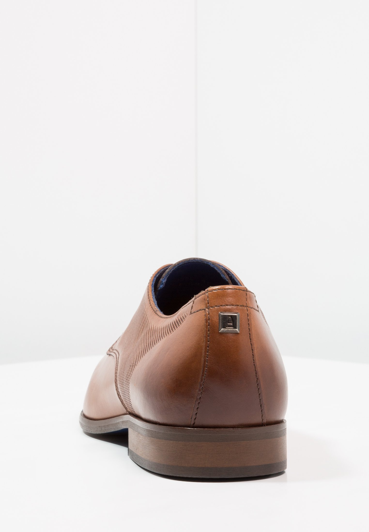 Azzaro VERDOL Pensko med snøring cognac Zalando.no Azzaro VERDOL Pensko med snøring cognac Zalando.no