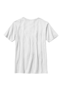 Camiseta de algodón blanca, de manga corta, con cuello redondo, textura suave, sin patrones ni gráficos visibles, corte recto, ajuste estándar.