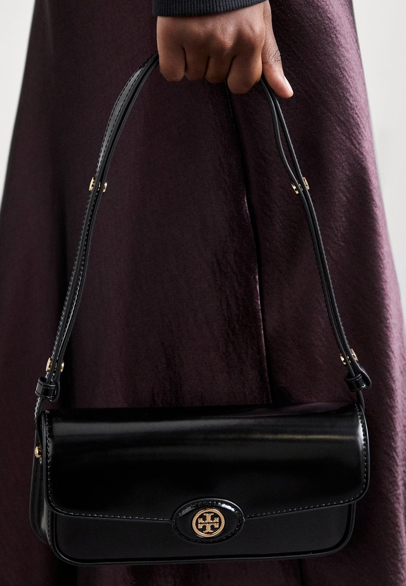 Tory Burch ROBINSON SHOULDER BAG - Håndtasker - black