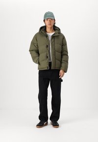 Jack & Jones JJWORLD  oliwkowy