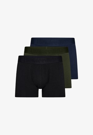 Tre par herreboxershorts i sort, mørkegrøn og marineblå. Hver enkelt har et blødt materiale, elastisk bælte med subtilt logo og tætsiddende pasform.