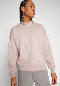 Abercrombie & Fitch ESSENTIAL CREW - Sweatshirt - bark