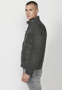 Koroshi Jachetă din denim - black