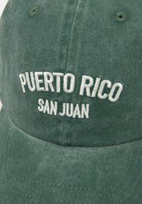 PULL&BEAR PUERTO RICO - Casquette - green