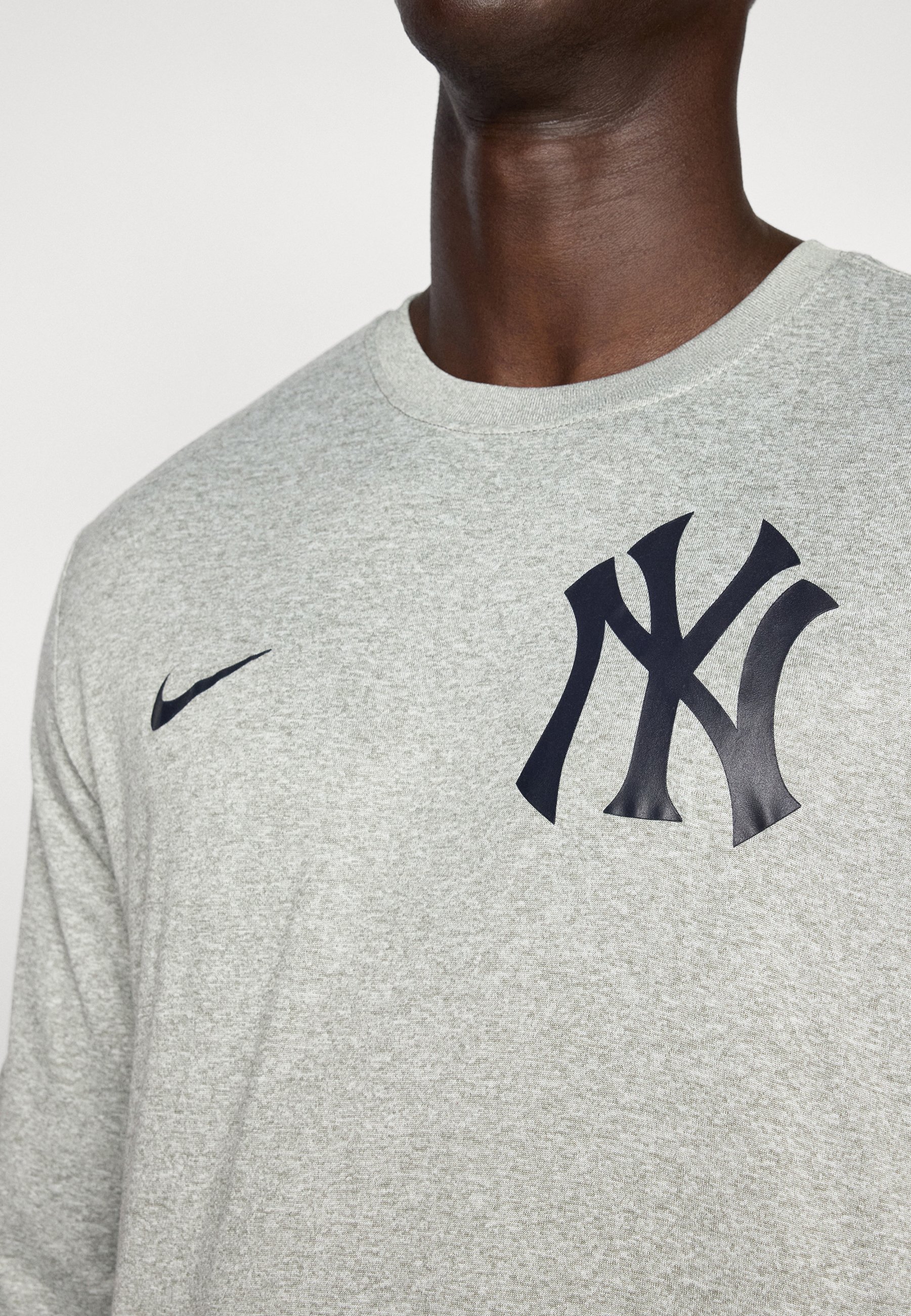 Nike Performance MLB NEW YORK YANKEES HIT LONGSLEEVE LEGEND TEE