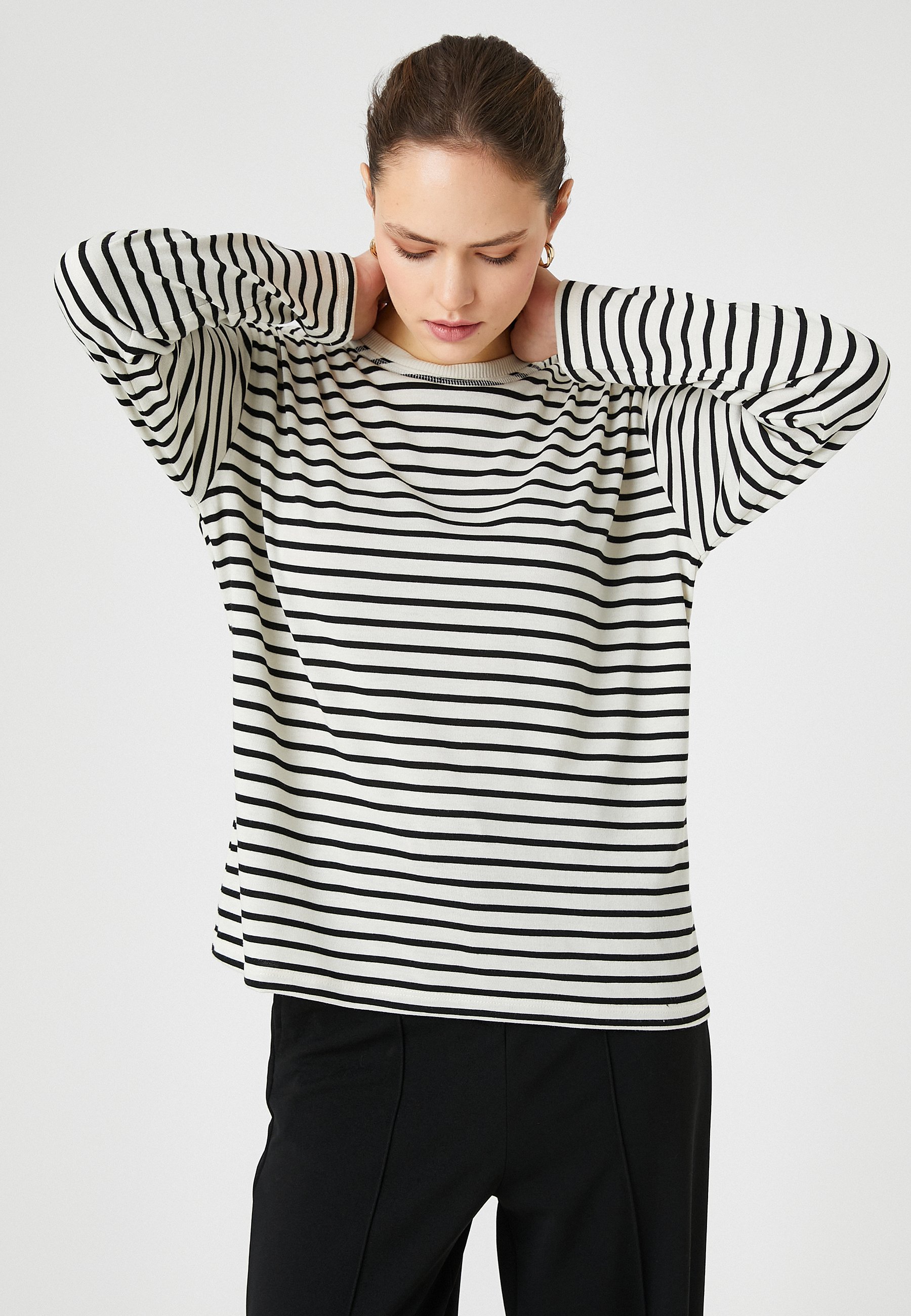Koton Damen Long Sleeve Crop Top - Mesh Sport T-Shirt Mit Crewneck, Schwarz