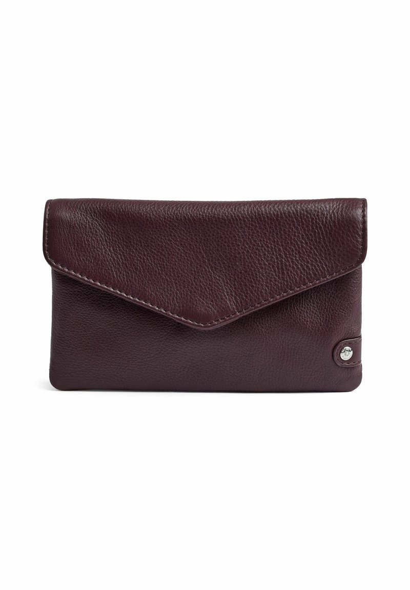 Burgundska usnjena denarnica z teksturirano površino, z zapiranjem v slogu kuverta in srebrnim gumbom za zapiranje.