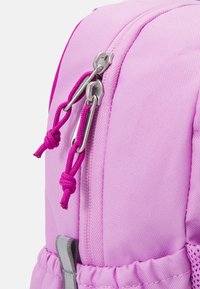 The North Face RECON UNISEX - Hátizsák - dragonfruit/deep mulberry
