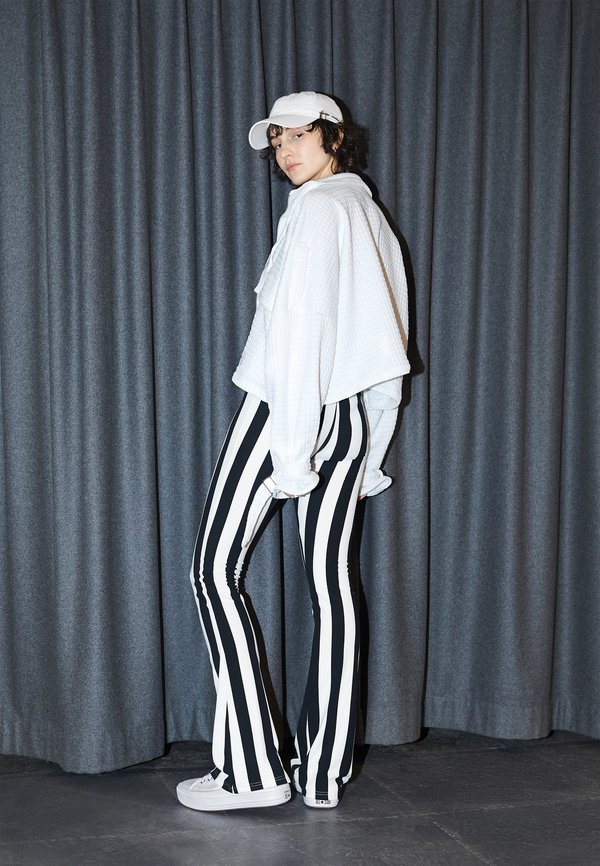 CHUCK TAYLOR MOVE PLATFORM - Trainers