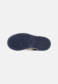 Nike Sportswear DUNK UNISEX biały