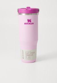 Pink stainless steel tumbler with a flip straw lid. Features a matte finish and a label indicating a capacity of 30 oz (890 ml).