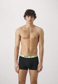 Nike Underwear TRUNK 3 PACK - Boxer brief - black/pink