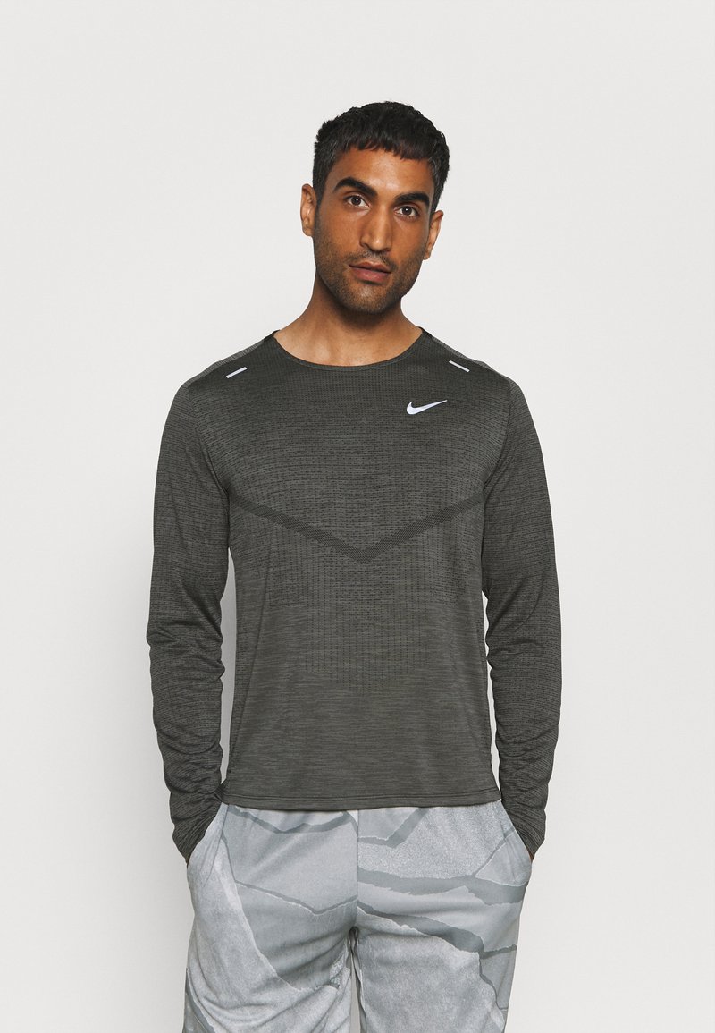 nike performance techknit ultra