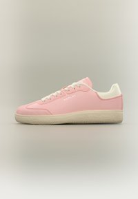 Επιλέχθηκε, pink