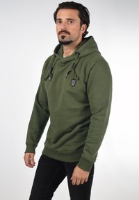 INDICODE JEANS IDBARNEYS - Hoodie - army
