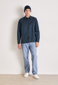 Tommy Jeans FLAG BEANIE UNISEX - Gorro - navy