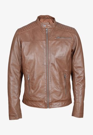 Braune Lederjacke mit Stehkragen, Reißverschluss vorne, gesteppten Schulterakzenten und zwei seitlichen Taschen mit Reißverschluss.