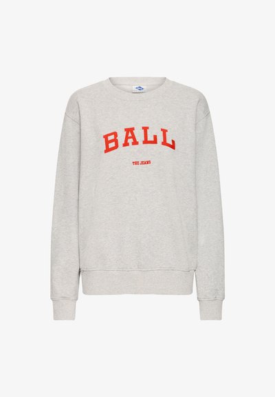 Pilkas džemperis su raudonu "BALL" tekstu ir "THE JEANS" apačioje, suapvalintu kaklu, audinėmis rankovėmis ir apačia. Minkšta medžiagos struktūra ir laisvas siluetas.