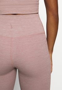Nike Performance Leggings - mauve
