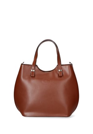 Sac fourre-tout en cuir marron, de forme arrondie, avec deux poignées pour l'épaule et des accents en métal argenté. Texture lisse avec un logo en relief.
