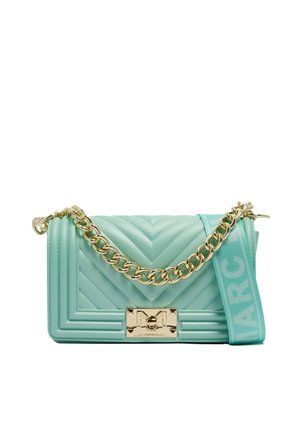 Borsa a tracolla verde menta trapuntata con hardware in oro, forma rettangolare e una placca con logo sul fronte. Presenta una tracolla larga con motivo.