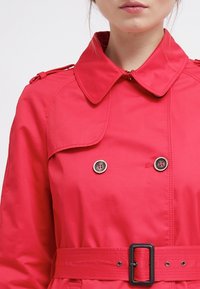 Esprit Overgangsjakke - red