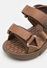 Bisgaard LOUIS UNISEX - Sandaalid - brown