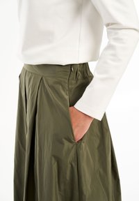 Vicario Cinque GORIZIA - Gonna a campana - verde militare