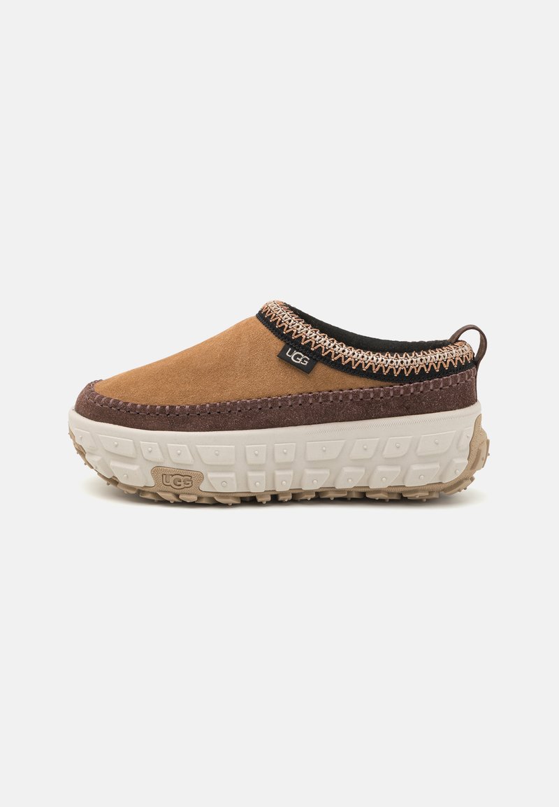 UGG - VENTURE DAZE UNISEX - Mokasīni - chestnut/ceramic, Palielināt