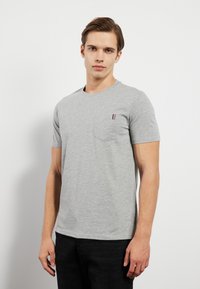 Pier One 2 PACK  - T-shirts - black/mottled grey