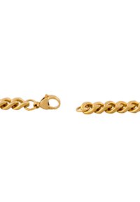Gouden kettingarmband met in elkaar grijpende schakels en een kreeftsluitingen. Gladde oppervlakte met een gepolijste afwerking, die een klassiek ontwerp toont.
