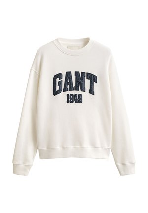 Hvit genser med rund hals og lange ermer, med "GANT 1949" i store svarte bokstaver og tall på forsiden.