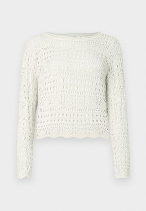 Weißer, verkürzter Pullover mit langen Ärmeln, der filigrane Lochmuster und einen welligen Saum aufweist. Hergestellt aus leichtem, strukturiertem Strickmaterial.