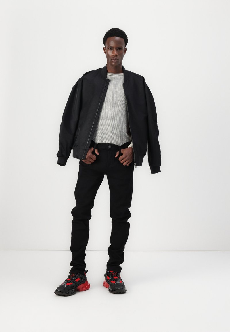 G-Star Men's 3301 Slim Fit Jeans - Pitch Black, 33x34, Sustainable Cotton Stretch Denim