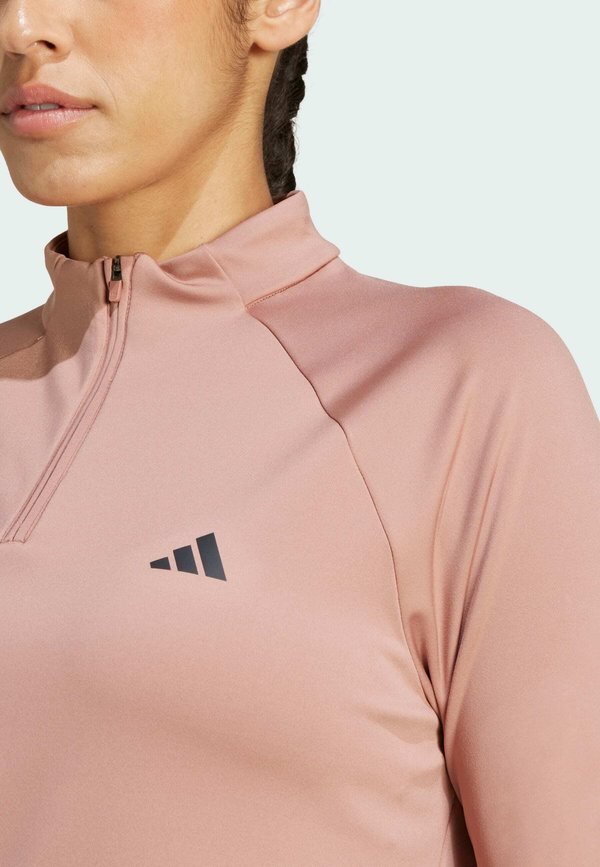 ESSENTIALS MINIMAL BRANDING 1/4-ZIP COVER UP - Long sleeved top4