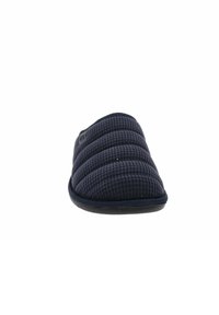 Pantofole da uomo slip-on trapuntate blu navy con punta chiusa e suola in gomma testurizzata, viste frontalmente.