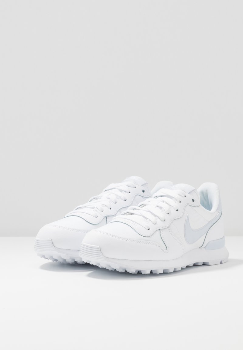 nike internationalist femme rose pale et gris