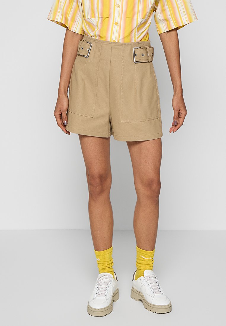 3.1 phillip lim Shorts beige 3.1 phillip lim Shorts beige