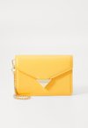 WILLAM - Pochette - orange