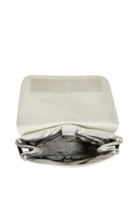 Bolsa mensajera de tela blanca con tapa superior, interior espacioso y forro gris. Presenta múltiples compartimentos y cierre de Velcro.