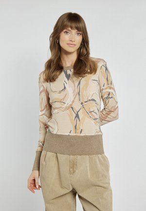 - Bluza
