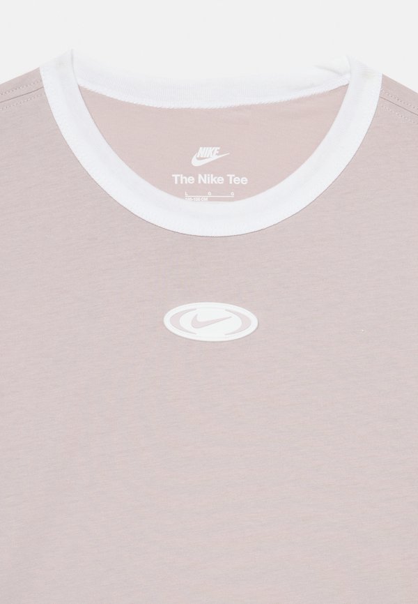 TEE  GRAPHIC STAR - Print T-shirt - platinum violet3