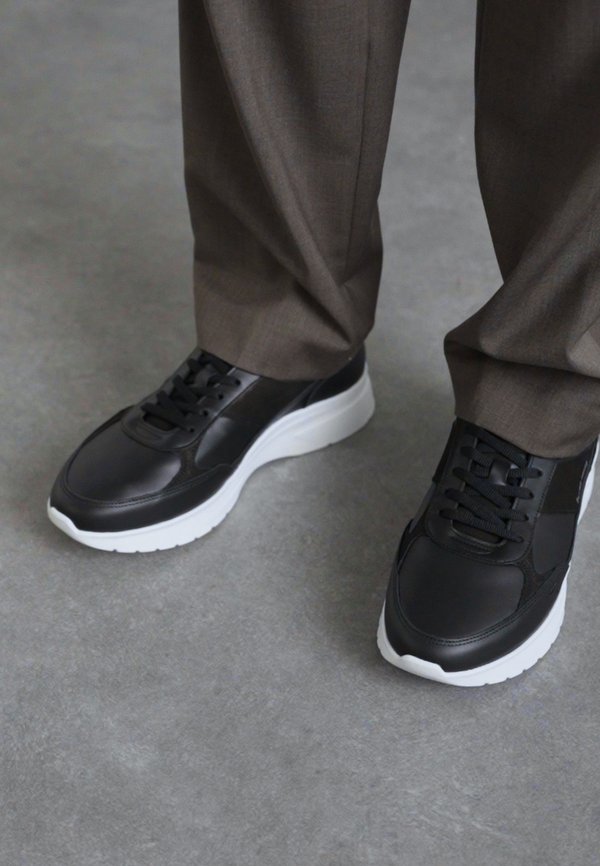 JET RUNNER - Trainers4