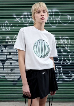 ZONE TEE UNISEX - Tričko s potlačou - white