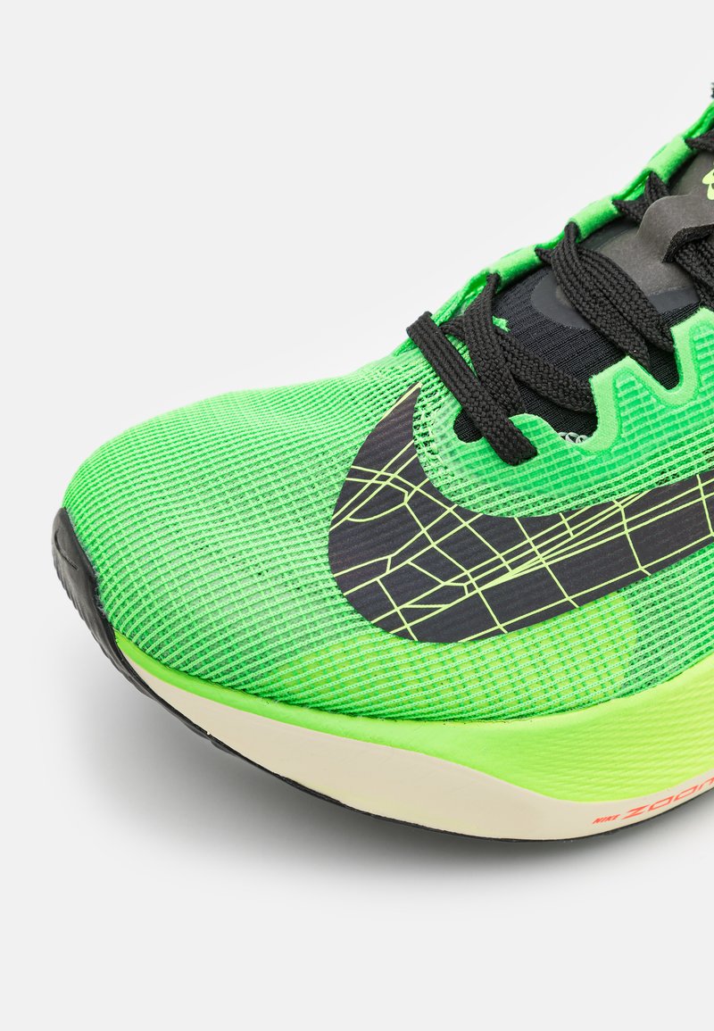 Nike Performance ZOOM FLY 5 HKNE - Zapatillas de neutras - black/bright crimson/scream green/honeydew/coconut milk/ghost green/negro Zalando.es