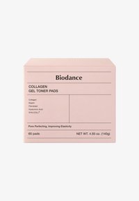 Biodance kollagen gel toner pads eske, lys rosa, med svart tekst, presenterer produktdetaljer, 60 pads, netto vekt 4,93 oz (140g).